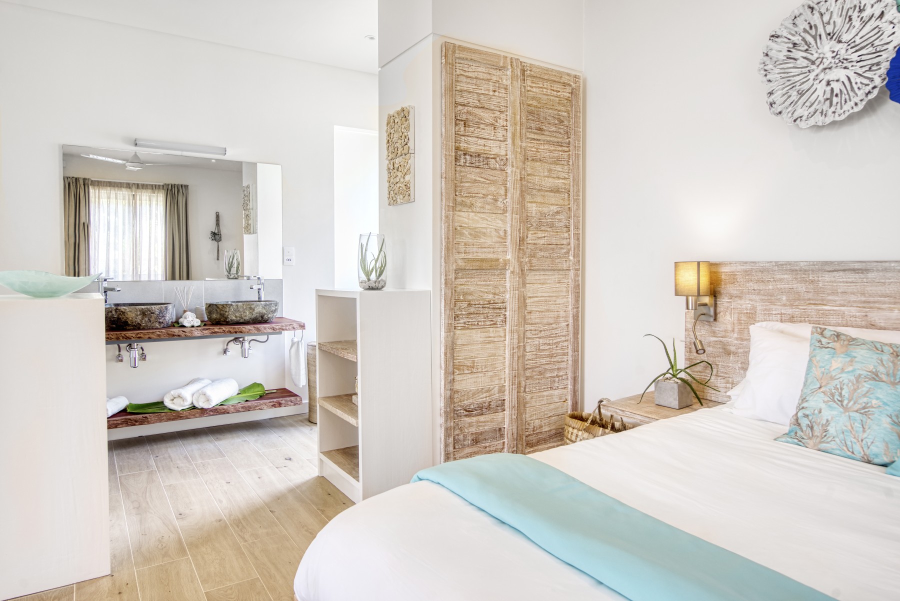 Pineapple Beach Villas